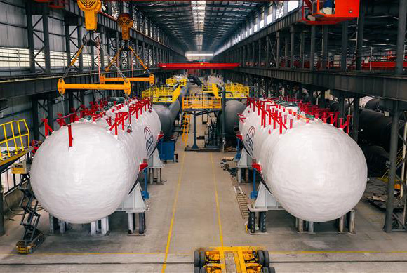 The First domestically-built 88K VLGC 300m³ Deck T